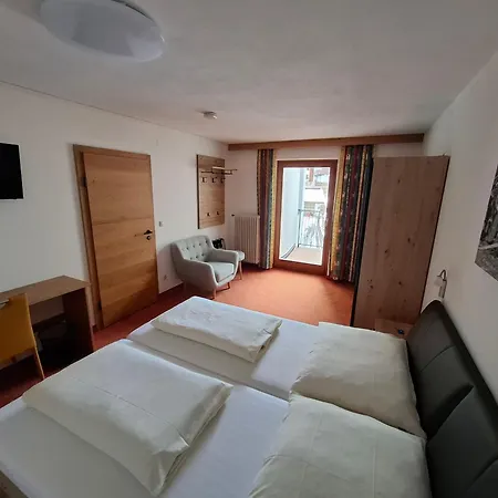 Hof Am Platzli Gasthuis 3*