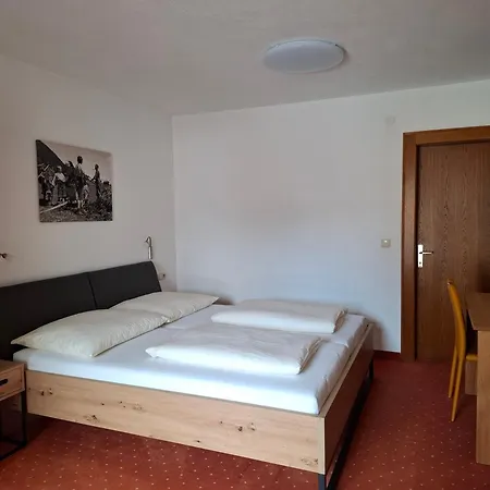 Konukevi Hof Am Platzli Sankt Anton am Arlberg