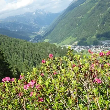 Konukevi Hof Am Platzli 3*