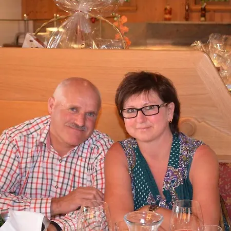 Hof Am Platzli ゲストハウス サンクト・アントン・アム・アールベルク