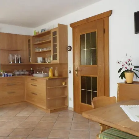 Hof Am Platzli 3* サンクト・アントン・アム・アールベルク